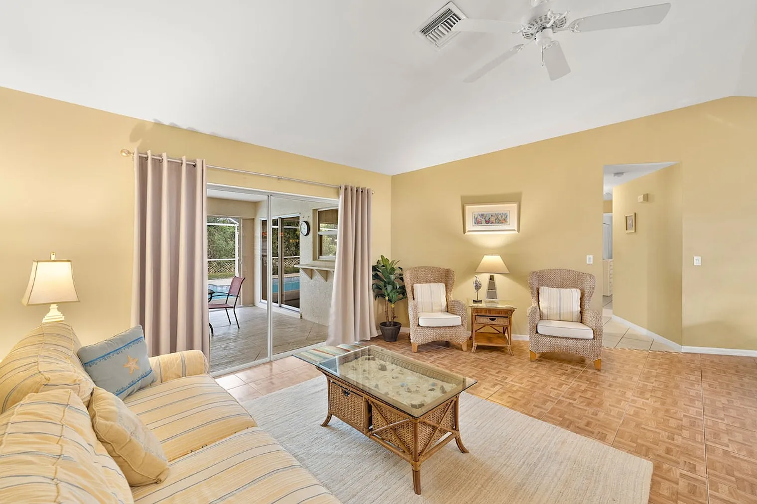 3 bed, 2.0 bath, 2088 sqft, $3,570 — Photo 2