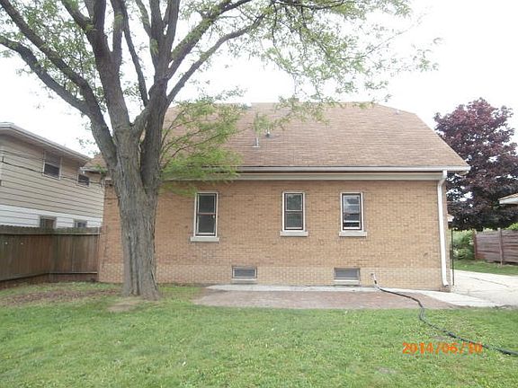 2nd image of 1534 W Cudahy Ave