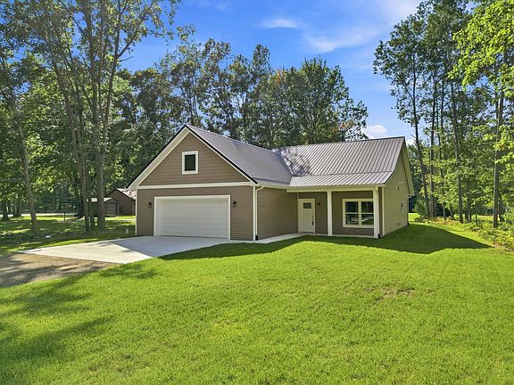 2nd image of 6805 Mayfair Dr
