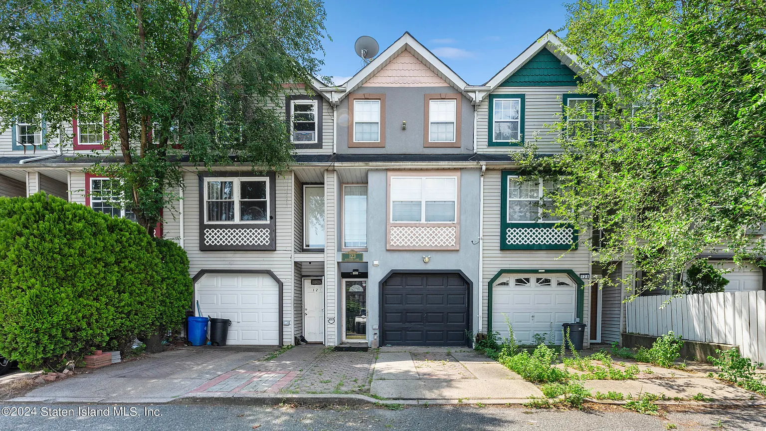 123 Mariners Ln photo 1
