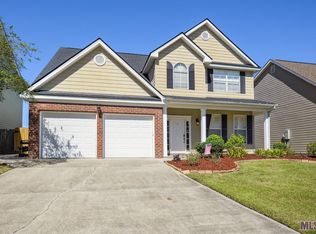 10042 High Pines Dr, Baton Rouge, LA 70809