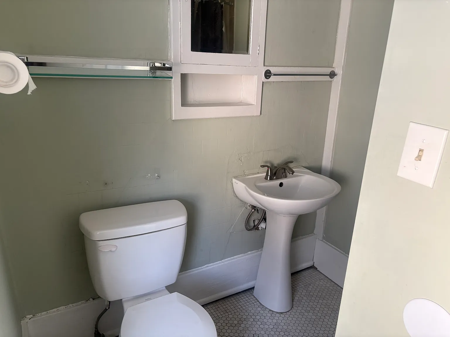 1 bed, 1200 sqft, $750 — Photo 4