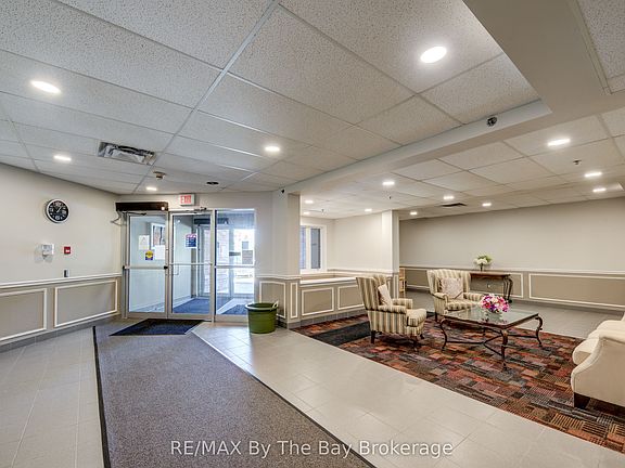 3rd image of 16 Westbury Rd #202