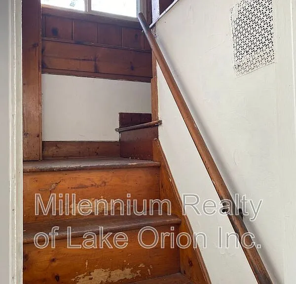 638 Joslyn Ave — Photo 14