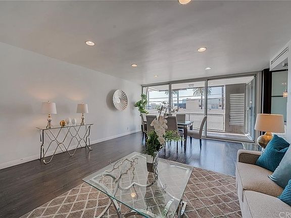 4th image of 131 N Gale Dr APT 3