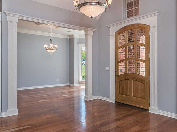3rd image of 2900 Yaupon Pl