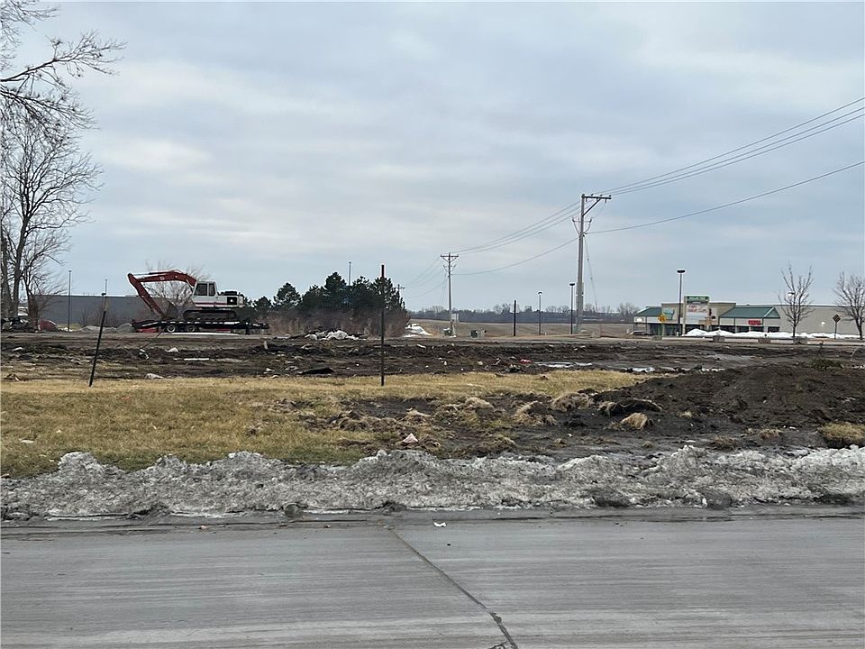 1st image of 104 Iowa Speedway Dr
