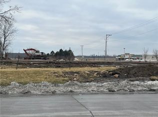 104 Iowa Speedway Dr, Newton, IA 50208