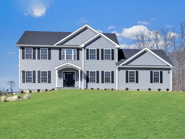 7 Hunting Ridge Road, Middlebury, CT 06762
