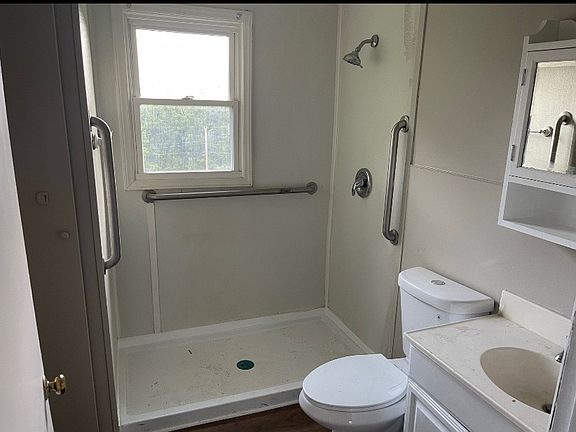 5th image of 4135 Selma Ave
