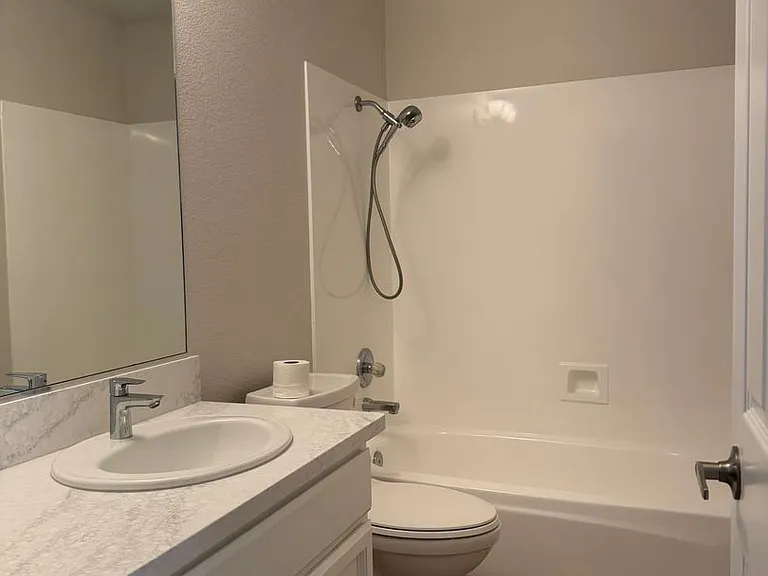 1613 Steinbeck Dr — Photo 12