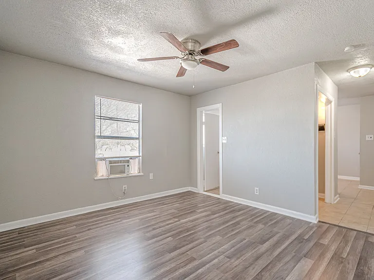 2323 Arbor Pl #2 — Photo 9