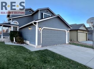 652 Longfellow Ln, Highlands Ranch, CO 80126