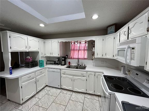 2nd image of 251 Diana Dr