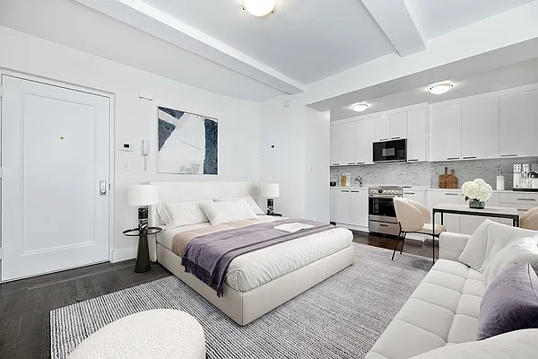 Rented by Central Park South Associates | media 9