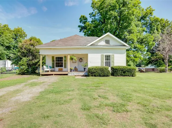 112 E Maple St, Fort Gibson, OK 74434