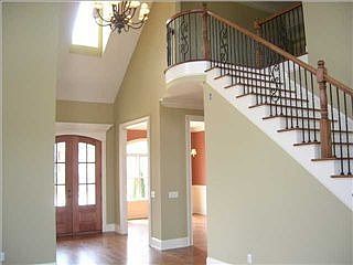 2nd image of 8061 Chinkapin Ct