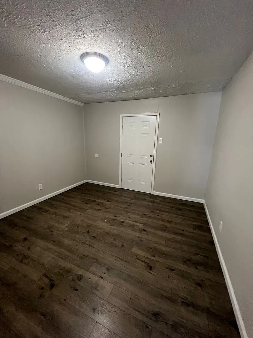 75 Carolane Dr 00175 — Photo 3
