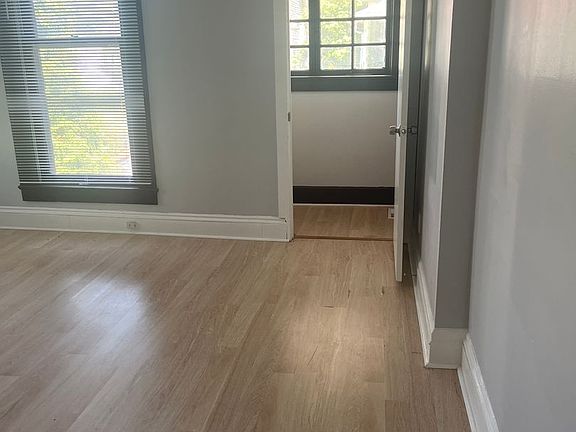 4th image of 311 Sheridan Ave #1
