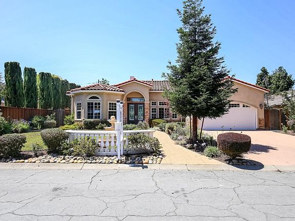 2nd image of 13451 Ward Way