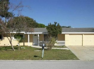 2619 Sunnyside St, Sarasota, FL 34239