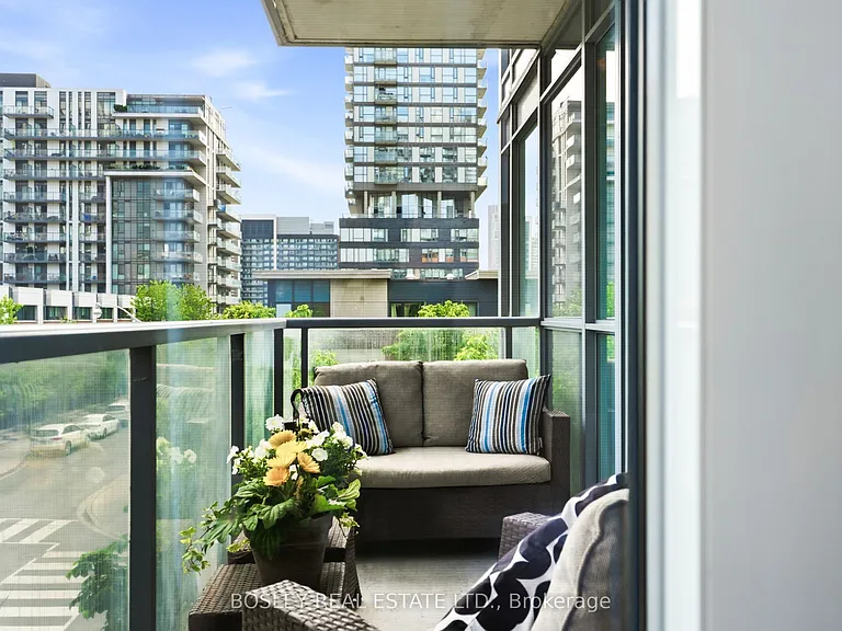 25 Cole St #317 — Photo 29