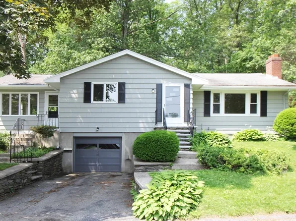 27 Linda Ave, Millbury, MA 01527