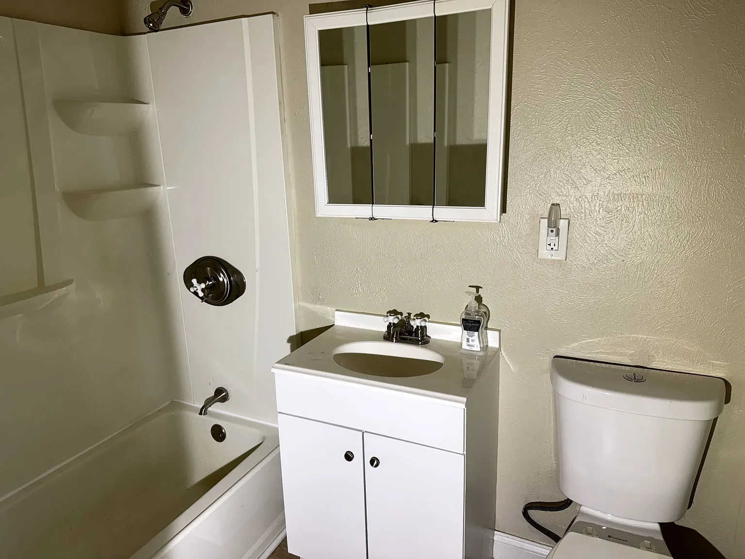 1 bed, 600 sqft, $945 — Photo 4