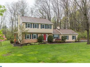 223 Spring Run Ln, Downingtown, PA 19335