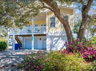 300 Lewis Dr, Carolina Beach, NC 28428