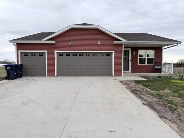 524 S Main St, Juneau, WI 53039