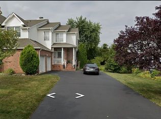 10 Newell St, Hillsborough, NJ 08844