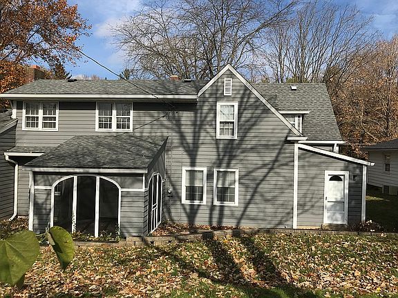 5th image of 927 Maplewood Dr