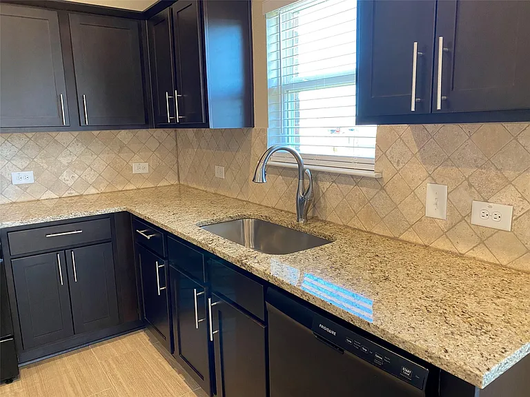 510 Marklawn Ln — Photo 16