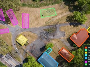 6898 Legends Hwy, Oak Hill, WV 25901