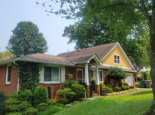 2359 Orton St, Charlotte, NC 28208