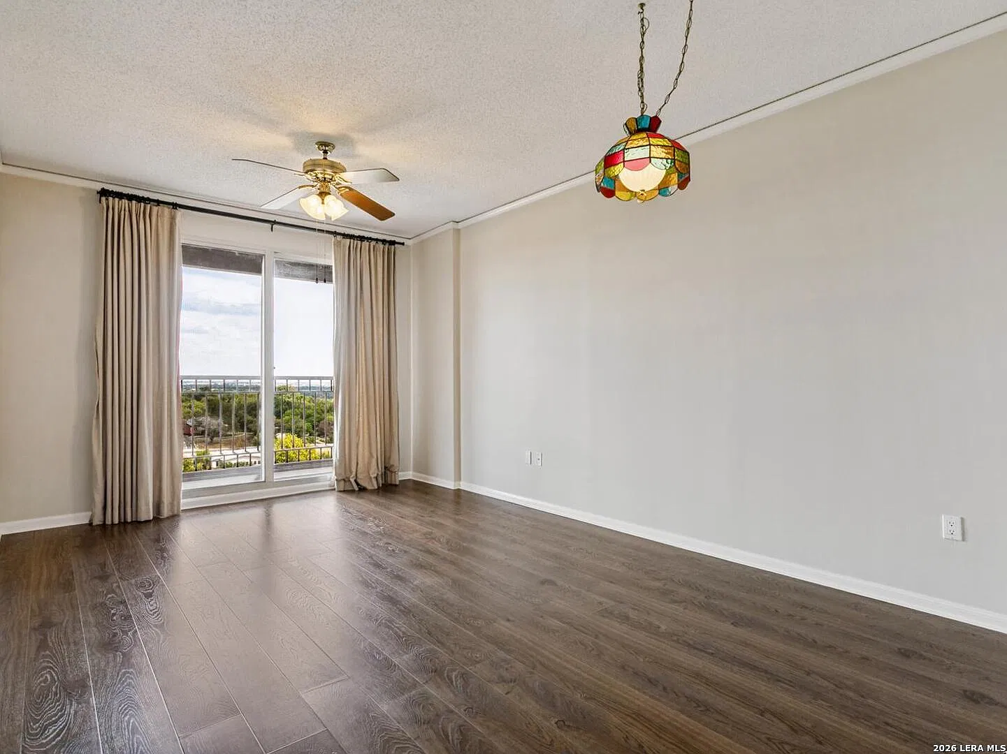 1 bed, 688 sqft, $2,700 — Photo 2