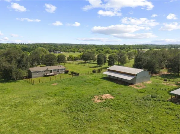 3063 County Road 484, Elgin, TX 78621