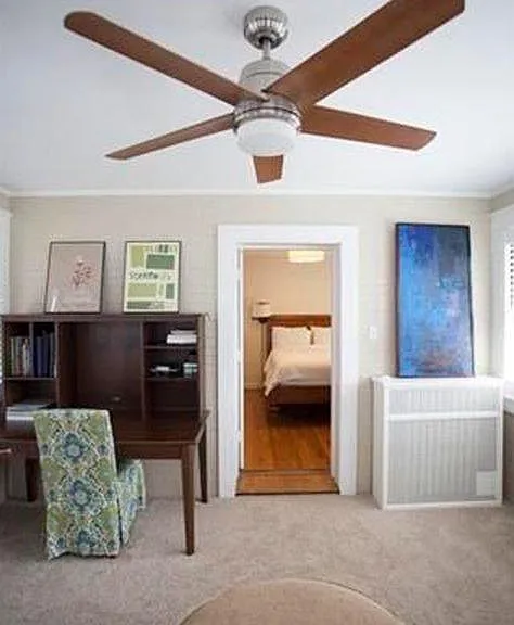 555 Stratford Ave — Photo 13