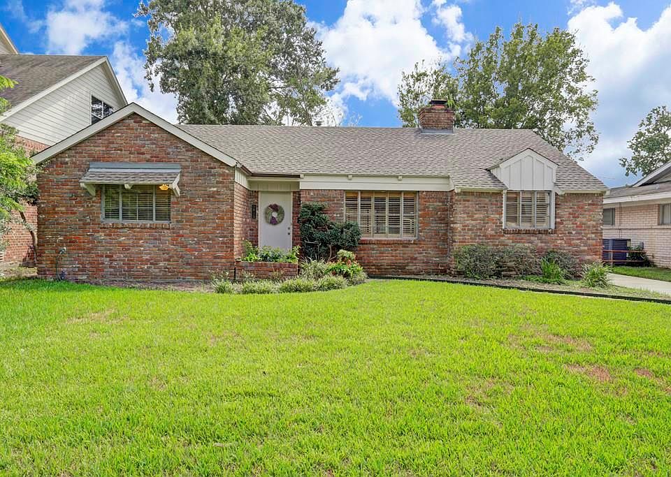 1st image of 3815 Sun Valley Dr