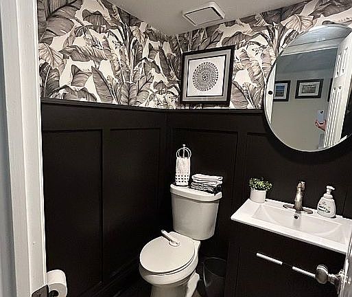 Powder room 