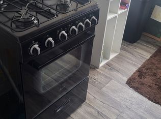 1879 Reyburn Rd, Cleveland, OH 44112