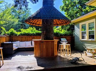 12 Florentia St, Seattle, WA 98109