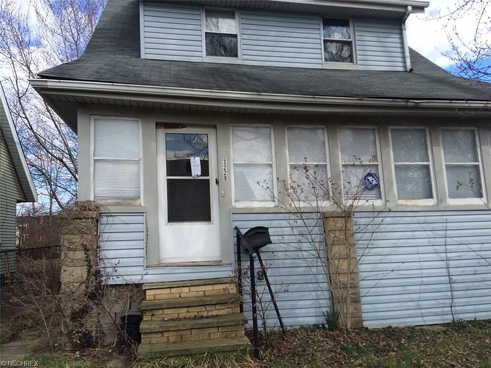 1st image of 3229 E 94th St