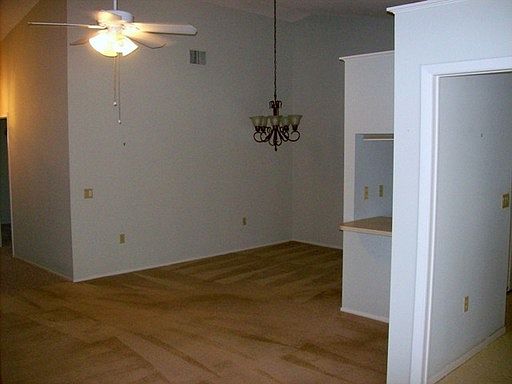 3rd image of 5504 37th St E