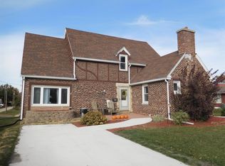 226 7th Ave E, Cresco, IA 52136