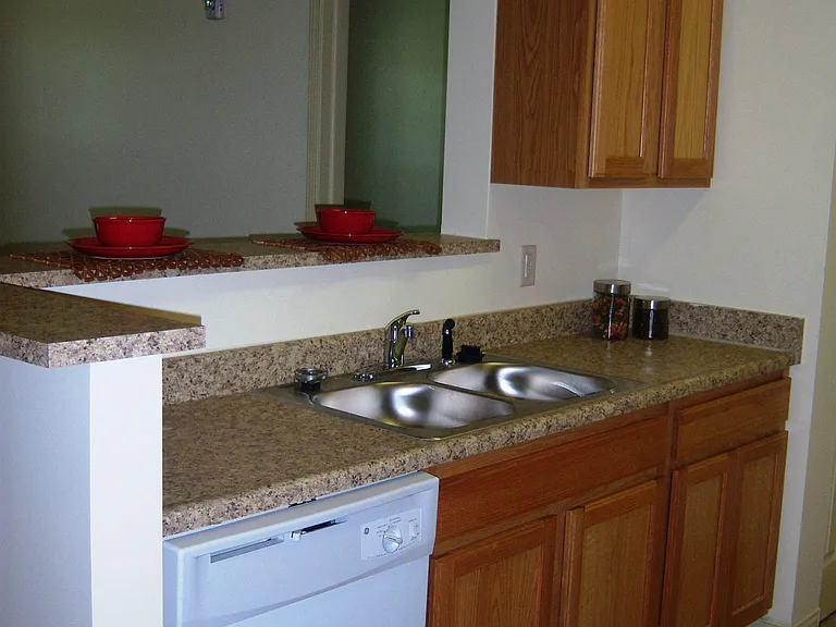 Heritage Place at Parkview Apartment Homes — Photo 9
