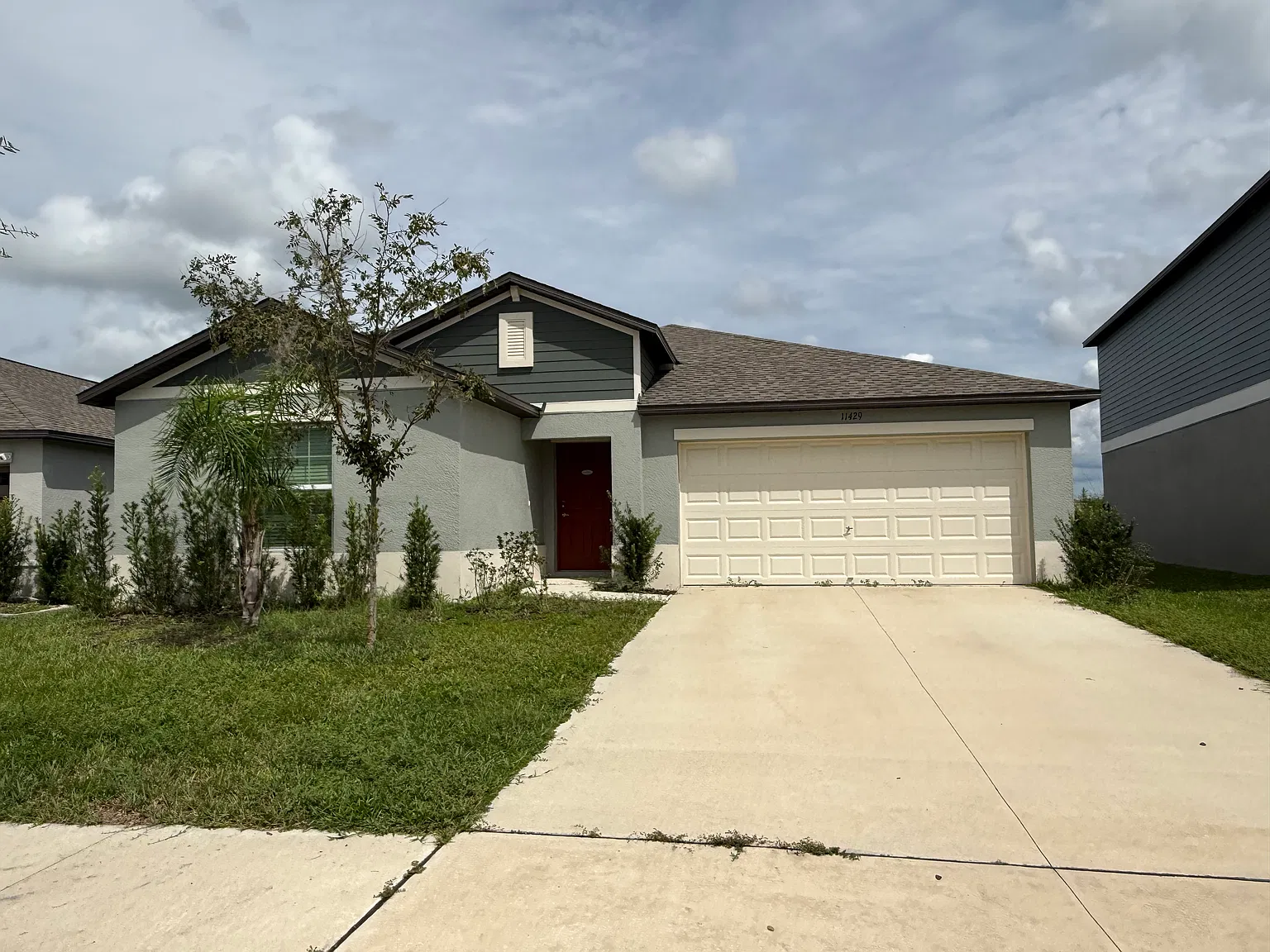 4 bed, 1936 sqft, $2,499 — Photo 1