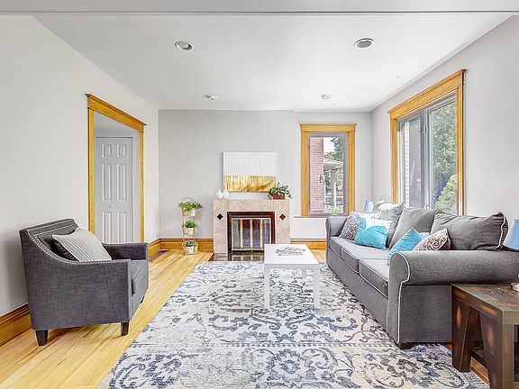 5th image of 1059 N Washington St