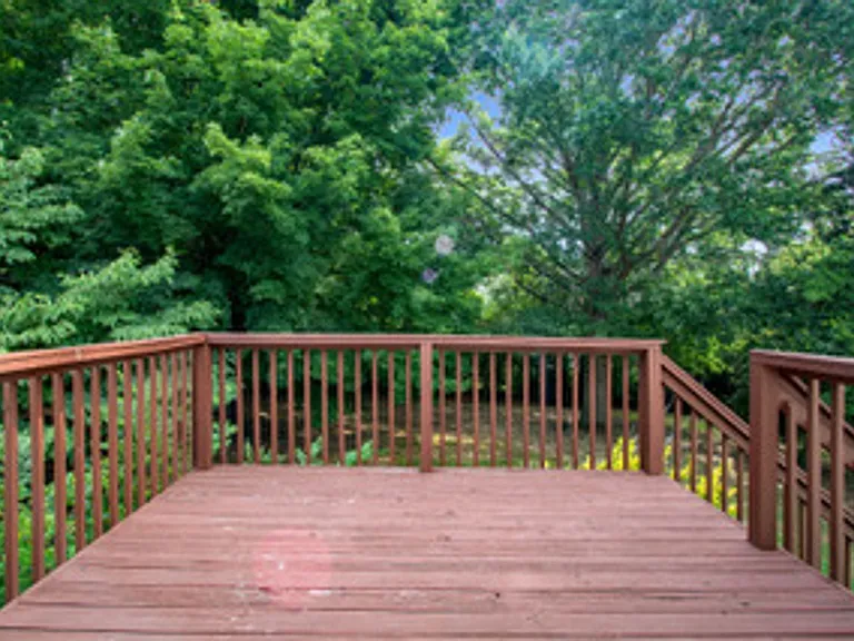 504 Harrow Rd — Photo 12
